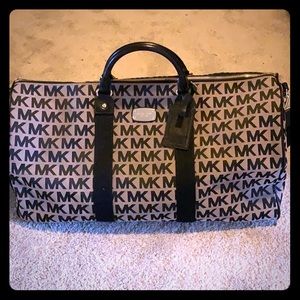 Michael Kors Overnight Bag! ONLY USED ONCE!